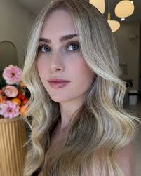 Taylar is over our shit #imsohungry