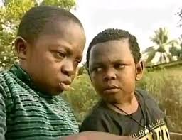 ZCstreets : Pane vafambwa nemukuru 😭🔥🤣 Tisataura mazitaaaa 🤣