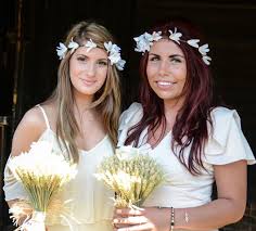 Choosing from the many options for wedding bouquets is so much more than picking your favorite flowers. 7 Quirky Alternatives To Traditional Wedding Bouquets
