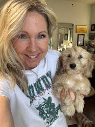 My beautiful Sassy. She is 13 years old and I love her to pieces!