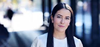Aline abboud hat bislang beim zdf gearbeitet, unter anderem bei heute xpress. Aline Abboud Barbarella Entertainment