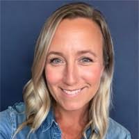 Kellie Whitehead's Instagram, Twitter & Facebook