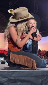 Dreaming of being crowned Cowgirl of The Night 🤠🤩 #LaineyWilson  #CowgirlOfTheNight #Whirlwind #OnTour