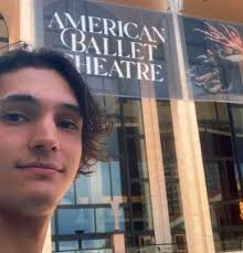 Conheça Daniel Camargo, o brasileiro escolhido primeiro bailarino do  American Ballet Theatre