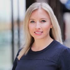 Heidi Dougherty's Instagram, Twitter & Facebook