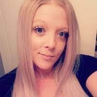 Michelle Meling's Instagram, Twitter & Facebook