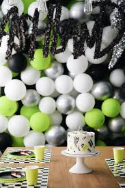 Wall Birthday Decoration Ideas At Home For Boy Skateboard Party Skateboard Party Skateboard Birthday Party Skateboard Cake
