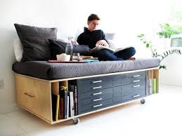 Diy Mobel Fur Kleine Raume Die Flexibel Und Funktional Sind In 2020 Mobel Fur Kleine Raume Diy Mobel Mehrzweckmobel