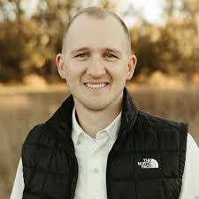 Eric Carlo's Instagram, Twitter & Facebook