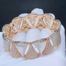 bvlgari divas dream bracelet in 18kt rose gold set with