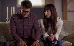 Spoby is the name of the romantic relationship between spencer hastings and toby cavanaugh. Staffel 7 Pretty Little Liars Holt Toby Und Spencer Zuruck
