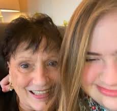 This guy should do the holiday party next year! Wtf did I just watch