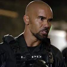 Swat saison 2 épisode 21 regarder l'épisode complet en ligne gratuitement ici Pin On Shemar Moore