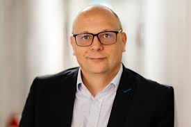 Personalmeldungen aus der Intralogistik und Logistik