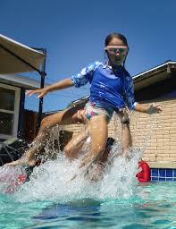 20150815-susie pool party-017.jpg