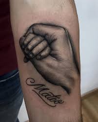 58 Impresionantes Ideas Para Un Tatuaje De Padre E Hijo Se trata de los tatuajes de flores más solicitados en los estudios de tatuaje. ideas para un tatuaje de padre e hijo
