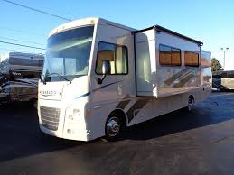 This micro minnie comes with the offroad, extreme weather, and heated & enclosed tanks packages.stock #10387 with more photos and details at. 10160 2017 Winnebago Vista 32 Ye Class A For Sale In Rockford Il