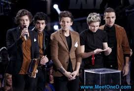 One Direction Live While We Re Young Mp3 Download One Direction Pictures One Direction Images One Direction Live