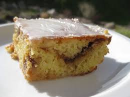 Densely rich pound cake with a big splash of lemon flavor from duncan hines lemon cake mix and lemon pudding is appropriate for any occasion. Honey Bun Cake Recipe Duncan Hines