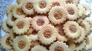 صابلي برستيجج بالنوكة شكل رائع ومذاق أروع Mini Cupcakes Cooking Recipes Sweets
