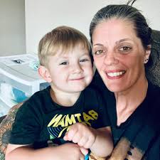 What is the difference between Kindle E-Reader, Kindle Paperwhite, and  Kindle Paperwhite Signature?