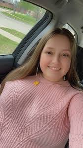 Stacey Downs's Instagram, Twitter & Facebook