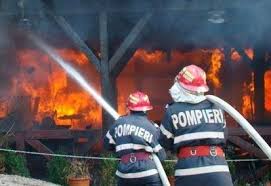 Este aşezat în partea vestică a olteniei. CasÄ SalvatÄ De Pompieri Din Incendiu La MalovÄÅ£ Drobeta Press Stiri Drobeta Turnu Severin Mehedinti