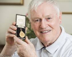 Aston Villa's 1957 FA Cup-winning hero Peter McParland recalls horror clash  that made Wembley history: 'We were lying