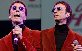 When Robin Gibb received a standing ovation in final performance only weeks  before he... - Smooth