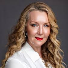 Nicole Casazza's Instagram, Twitter & Facebook