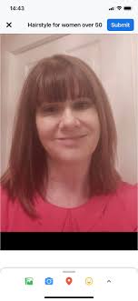 What is a nice short hairstyle for my sister's introduction?