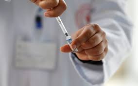 Το ποσό του επιδόματος ανέρχεται στα €190 και δικαιούχοι είναι μόνο συνταξιούχοι. Emboliasmoi Anoigei Nea Grammh Gia Toys Anw Twn 30 Etwn Moneyreview Gr