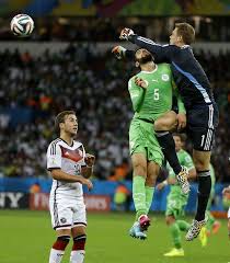 Mario Gotze Rafik Halliche And Manuel Neuer Deutsche Fussball Bund Dfb Team Deutsche Fussballnationalmannschaft