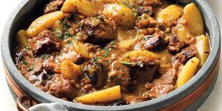 What Is Spezzatino Definition And Meaning La Cucina Italiana Spezzatino Recipe Italian Recipes Cooking