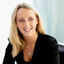 Isabel Howe's Instagram, Twitter & Facebook