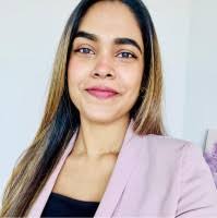 100+ perfiles de «Jini»