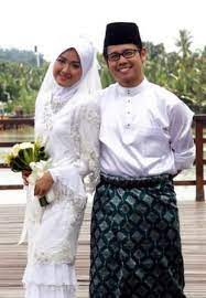 See what raisya farah (raisyafarah99) has discovered on pinterest, the world's biggest collection of ideas. Sudah Move On Ally Iskandar Dikatakan Cari Pengganti Farah Lee Melalui Akaun Instagram Peribadi Kisah Dunia