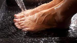 Wasser In Den Beinen 16 Tipps Gegen Geschwollene Fusse