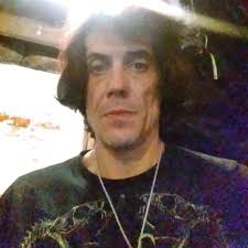 Brian Courteau's Instagram, Twitter & Facebook