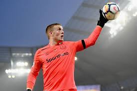 Jordan pickford has shot back at gary neville, challenging the sky sports pundit to repeat his recent criticisms in person. Everton Goalkeeper Jordan Pickford With Wonderful Gesture To Help Pub Team In His Hometown Mirror Online