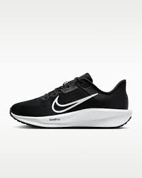 Nike Quest 6