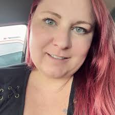 Depression is kicking my ass. Single mom and living paycheck to paycheck so  seeing a therapist is not really an option because lol, what is mental  health care anyways. I need suggestions.