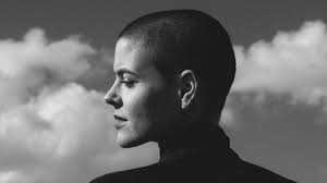 Bregje Hofstede over 'Oersoep': 'We wanen ons superieur aan ons lichaam'