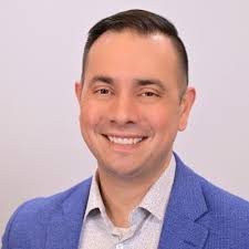 I was honored to represent the Ithaca College Alumni Association and speak  to the newly minted Ithaca College Class of 2024 for a few minutes