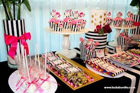 Los banderines con washitape se han convertido ya en un clásico en el universo blog para decorar todo tipo de aperitivos, tartas, cupcakes… Mis 40 Anos Y Al Fin Un Kit Imprimible Para Mi Todo Bonito