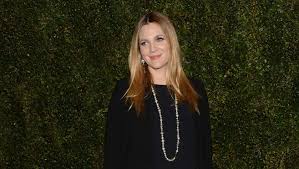 She is the recipient of numerous accolades, including a golden globe and a screen actors guild award, as well as five emmy award nominations and a bafta nomination. Drew Barrymore Selbst Im Playboy Gewesen Tochter Darf Nicht Bunte De