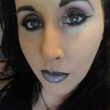 Kat Layne (@katlayne5)