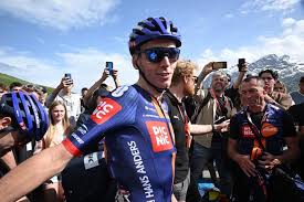 Bardet RECONVERTIT ! Top 10 en Gravel : Choc dans le Monde du Cyclisme ! - Imagen principal del artículo