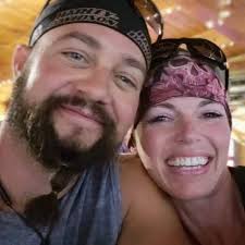 Ceiling mount pull up bars for home use