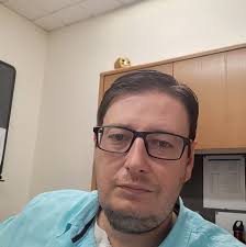 Ezekiel Elliott's new tattoo: 🍽️ "FEED ME"